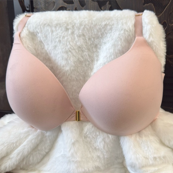 Victoria's Secret Full Coverage, Front Closure Soft Pink Bra - Picture 7 of 7